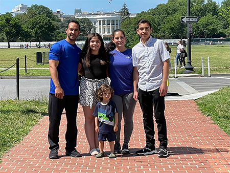 Adventure DC Tricycle Tours group tours outside White House