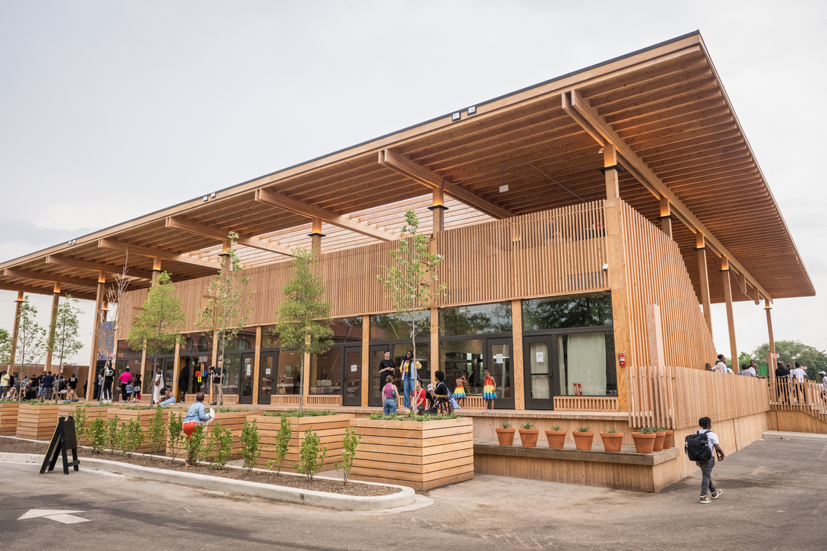 Sycamore and Oak exterior