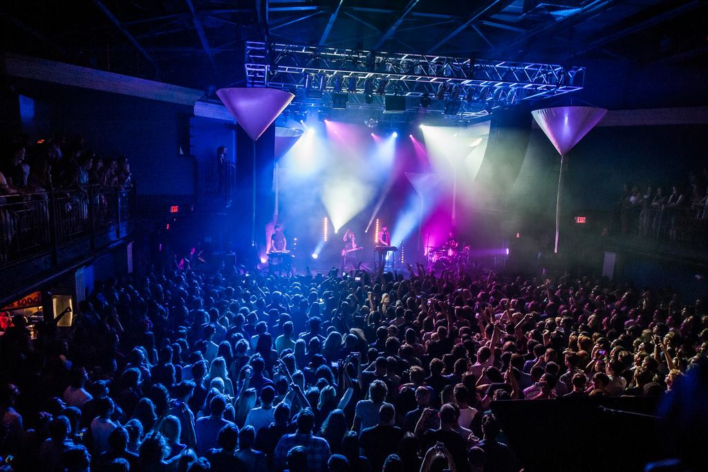 9:30 Club Washington DC - Credit Lisa A. Walker
